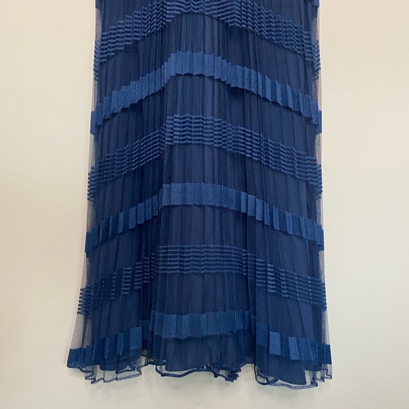 Ali & Jay Hollyhock midi - Picture 6 of 8